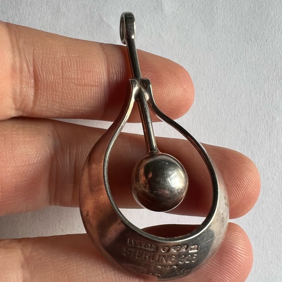 VINTAGE ALTON SWEDISH STERLING SILVER MODERNIST PENDANT BY K.E. PALMBERG